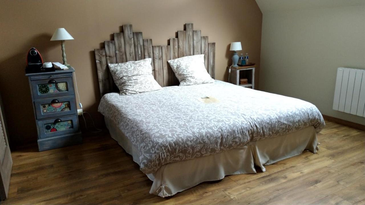 Les Trois Provinces Bed & Breakfast Couffy Exterior photo